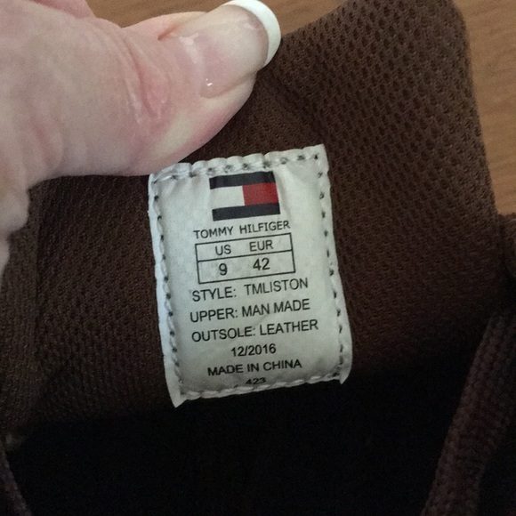 Tommy Hilfiger Leather Sneakers - Picture 6 of 6